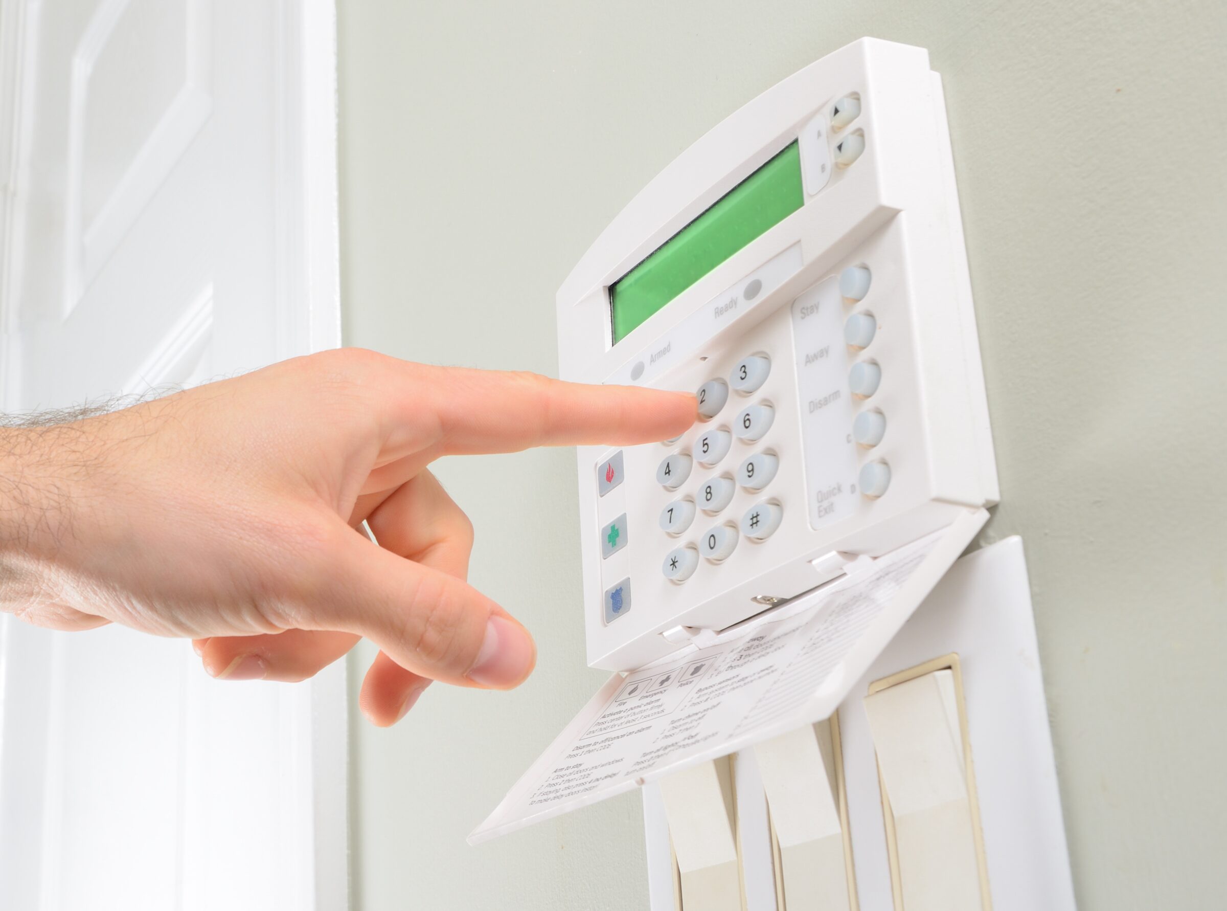 Uzbrajanie alarmu na klawiaturze systemu zabezpieczeń